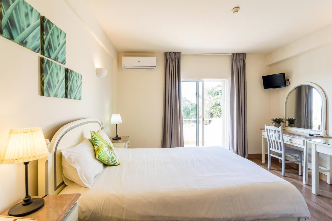 Wot Algarve Hotel อัลมันซิล ภายนอก รูปภาพ