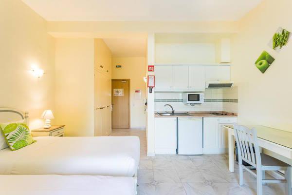 Wot Algarve Hotel อัลมันซิล ภายนอก รูปภาพ